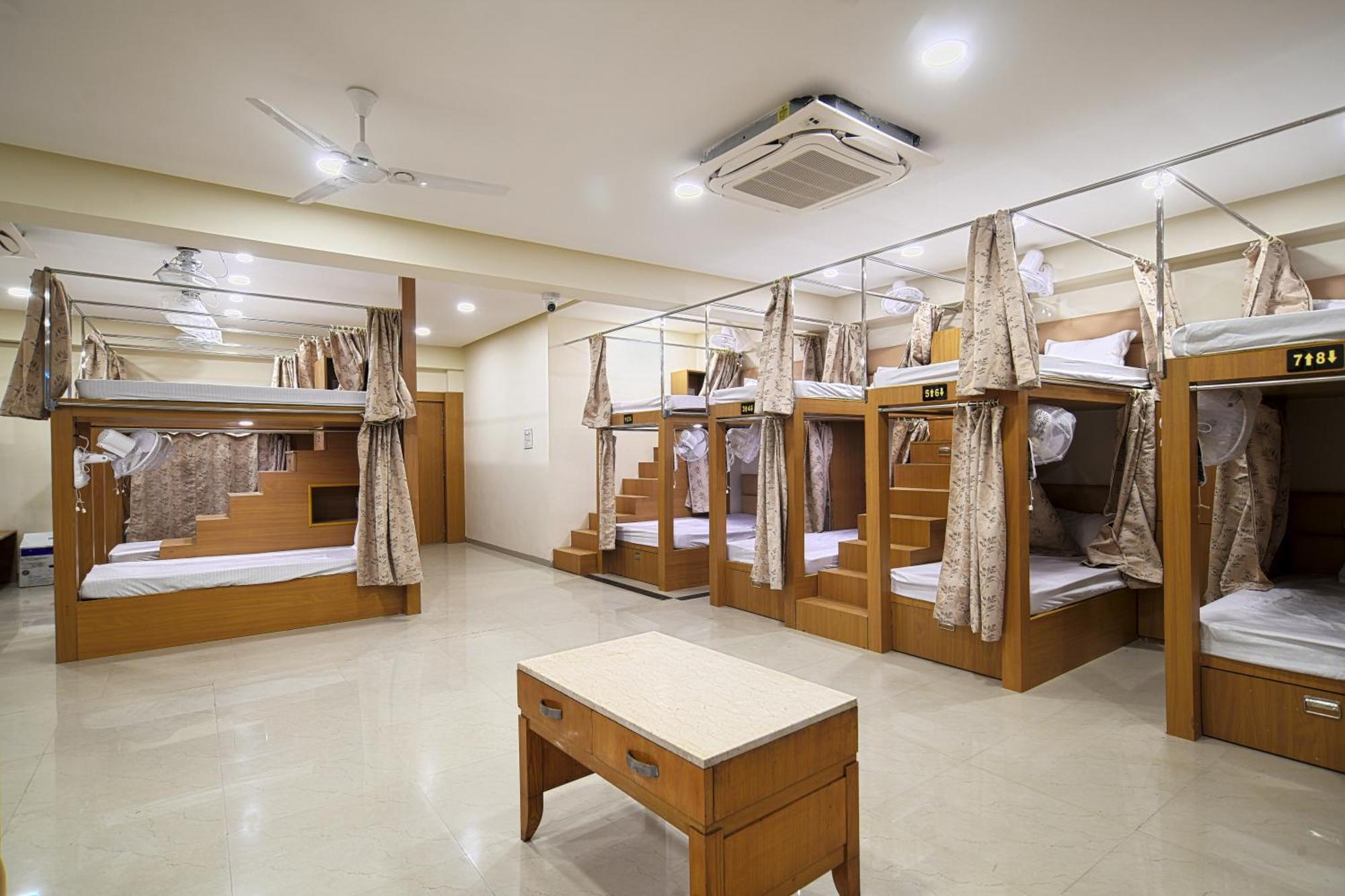 Hotel Shivlok อุจเจน ภายนอก รูปภาพ