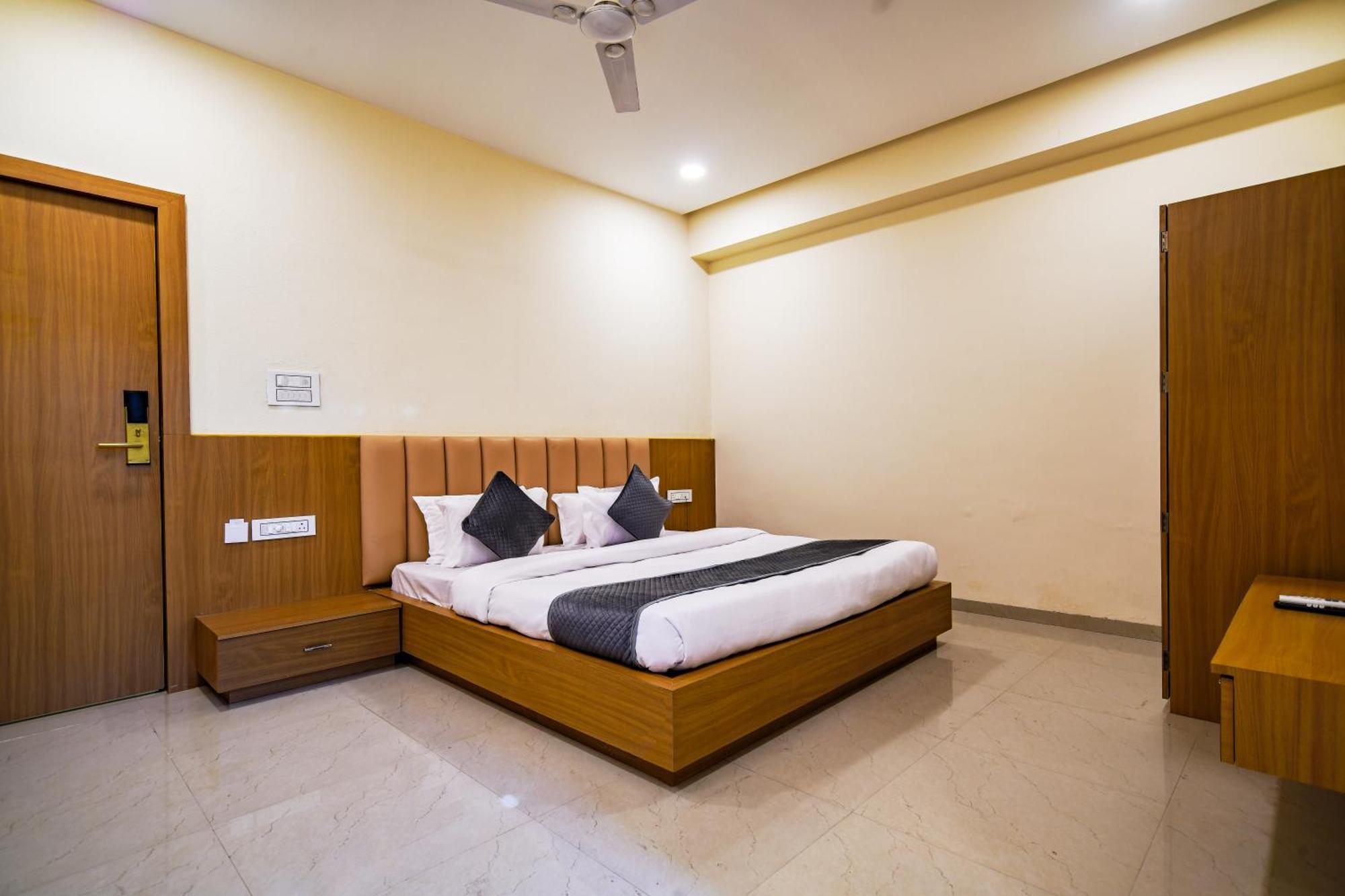 Hotel Shivlok อุจเจน ห้อง รูปภาพ